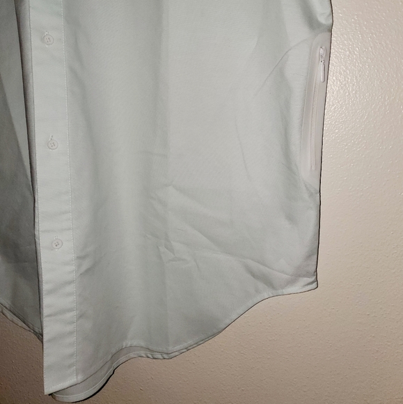 NWT UNDER ARMOUR BUTTON-DOWN SHIRT - Picture 5 of 5